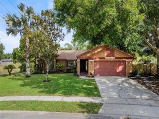 Foreclosed Home - 449 LAGOON DR, 32765