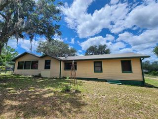 Foreclosed Home - 15940 SE 255TH AVE, 32784