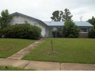 Foreclosed Home - 2705 SHADY OAKS DR, 32796