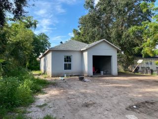 Foreclosed Home - 2206 W PINE ST, 32805