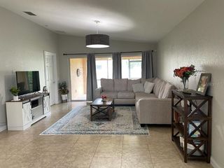 Foreclosed Home - 11943 ISELLE DR, 32827