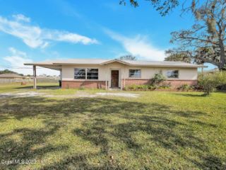 Foreclosed Home - 3101 DAIRY RD, 32904