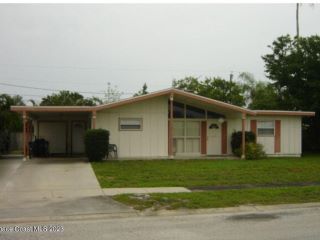 Foreclosed Home - 961 CANAL LN NE, 32905