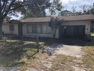 Foreclosed Home - 1515 LICHT ST, 32922