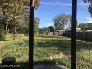 Foreclosed Home - 332 PALM AVE, 32922