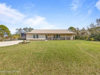 Foreclosed Home - 5330 BROAD ACRES ST, 32953