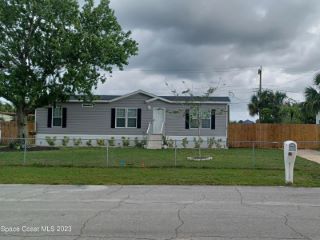 Foreclosed Home - 430 SAINT CHARLES AVE, 32953