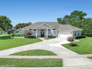 Foreclosed Home - 1305 AVALON DR, 32955