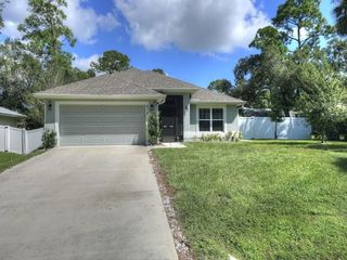 Foreclosed Home - 872 GLADIOLA AVE, 32958