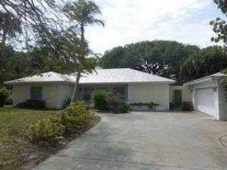 Foreclosed Home - 726 DATE PALM RD, 32963