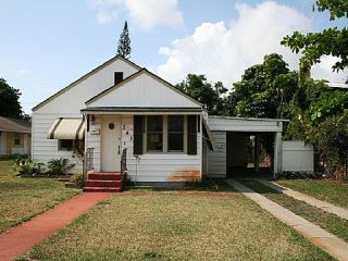 Foreclosed Home - 243 SW 12TH ST, 33004
