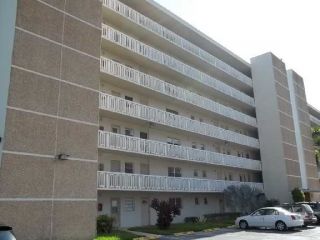 Foreclosed Home - 610 NE 12TH AVE APT 207, 33009