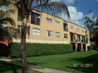 Foreclosed Home - 1305 W 53RD ST APT 406, 33012