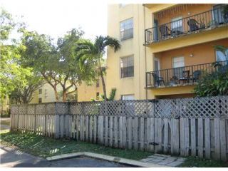 Foreclosed Home - 5705 W 20th Ave Apt 6, 33012