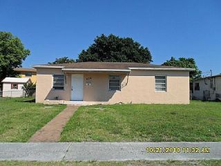 Foreclosed Home - 875 E 39TH PL, 33013