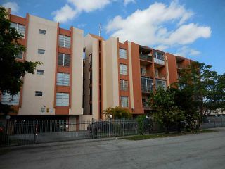 Foreclosed Home - 305 W 68TH ST APT 405, 33014