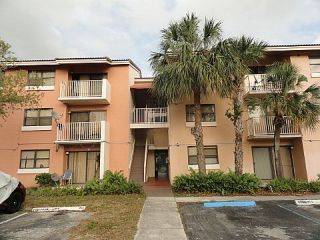 Foreclosed Home - 7090 NW 179TH ST APT 309, 33015