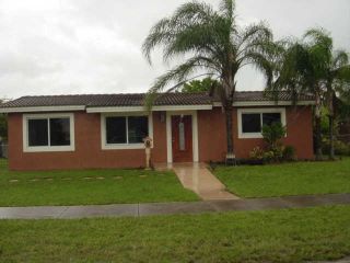 Foreclosed Home - 8535 NW 176TH ST, 33015