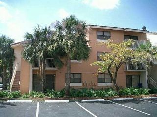 Foreclosed Home - 7230 NW 179TH ST APT 306, 33015