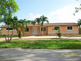 Foreclosed Home - 7921 NW 178TH ST, 33015