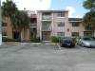 Foreclosed Home - 7180 NW 179TH ST APT 212, 33015