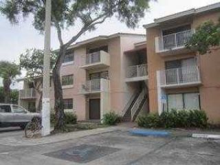Foreclosed Home - 7180 Nw 179th St Apt 211, 33015