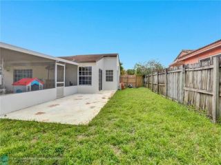 Foreclosed Home - 5731 NW 199TH ST, 33015
