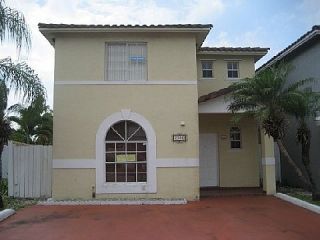 Foreclosed Home - 7211 W 24TH AVE APT 2300, 33016