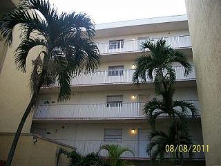 Foreclosed Home - 10000 NW 80TH CT APT 2151, 33016