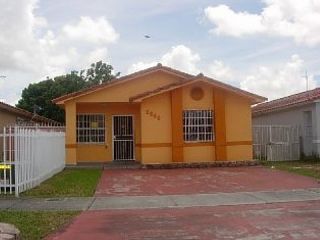 Foreclosed Home - 2680 W 74TH ST, 33016
