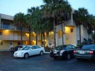 Foreclosed Home - 2760 W 76TH ST APT 103, 33016