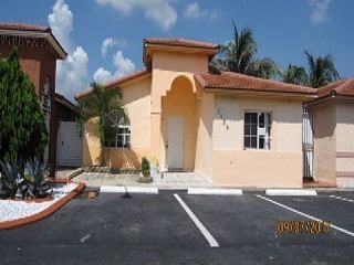Foreclosed Home - 12126 NW 93RD PL # 198, 33018