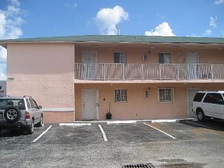 Foreclosed Home - 7965 W 30TH CT APT 109, 33018