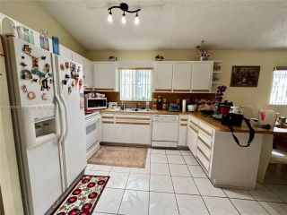 Foreclosed Home - 3190 W 72ND ST, 33018