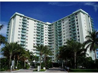 Foreclosed Home - 3901 S OCEAN DR APT 2T, 33019