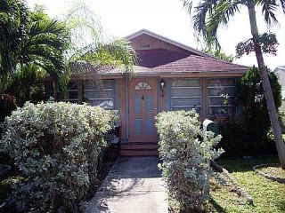 Foreclosed Home - 2322 ROOSEVELT ST, 33020