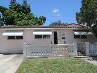 Foreclosed Home - 1925 SHERMAN ST, 33020