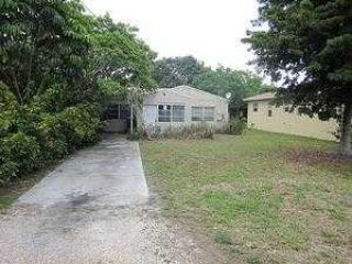 Foreclosed Home - 5709 TAYLOR ST, 33021