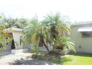 Foreclosed Home - 823 N Golf Dr, 33021