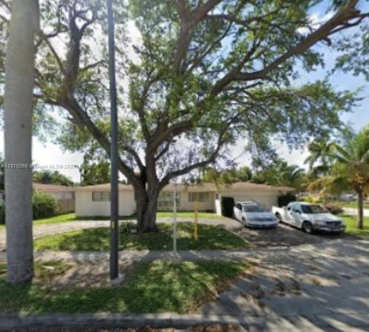 Foreclosed Home - 3232 HOLLYWOOD BLVD, 33021