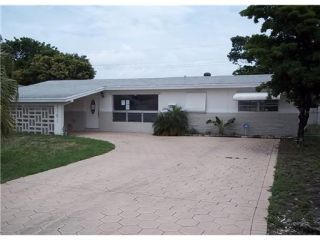 Foreclosed Home - 7181 TROPICANA ST, 33023