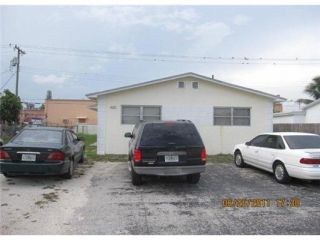 Foreclosed Home - 6221 SW 18TH ST, 33023