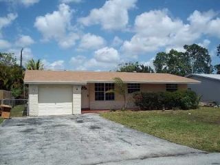 Foreclosed Home - 7649 TROPICANA ST, 33023