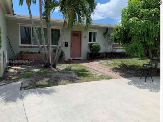 Foreclosed Home - 631 SW 71ST AVE, 33023