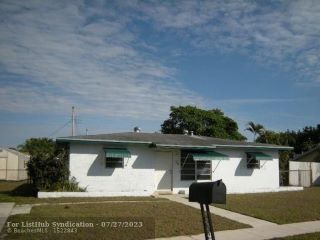 Foreclosed Home - 6869 SW 22ND ST, 33023