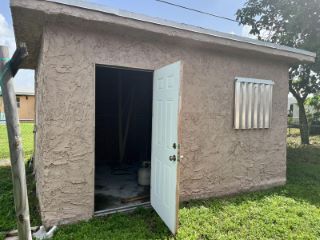 Foreclosed Home - 6231 FLAGLER ST, 33023