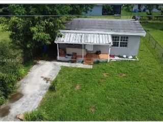 Foreclosed Home - 5013 SW 22ND ST, 33023