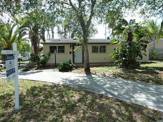 Foreclosed Home - 1041 N 72ND AVE, 33024