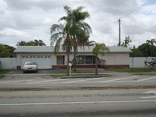 Foreclosed Home - 8880 JOHNSON ST, 33024