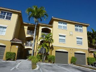 Foreclosed Home - 9645 NW 1ST CT APT 210, 33024